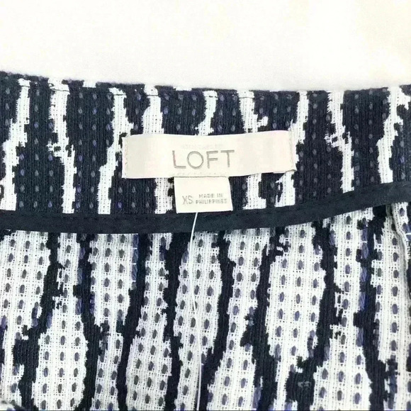 Loft Skirt - Picture 3 of 6